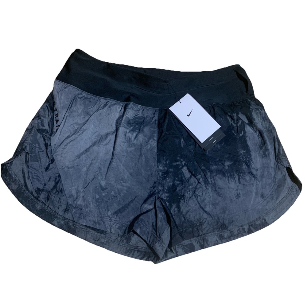 Nike Trail Women Sz M Repel‎ Mid-Rise Brief-Lined Shorts Grey FN2647-010 NWT $70